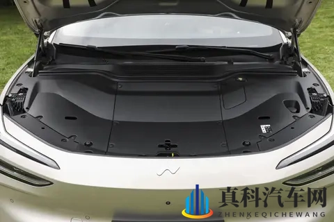 乐道 L60 长续航版：重新定义家庭纯电出行，一步到位的选择-1