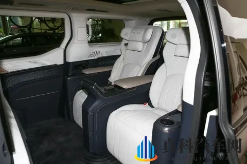 极氪009宜商宜家,大空间纯电MPV,续航900公里,轴距3205毫米-2