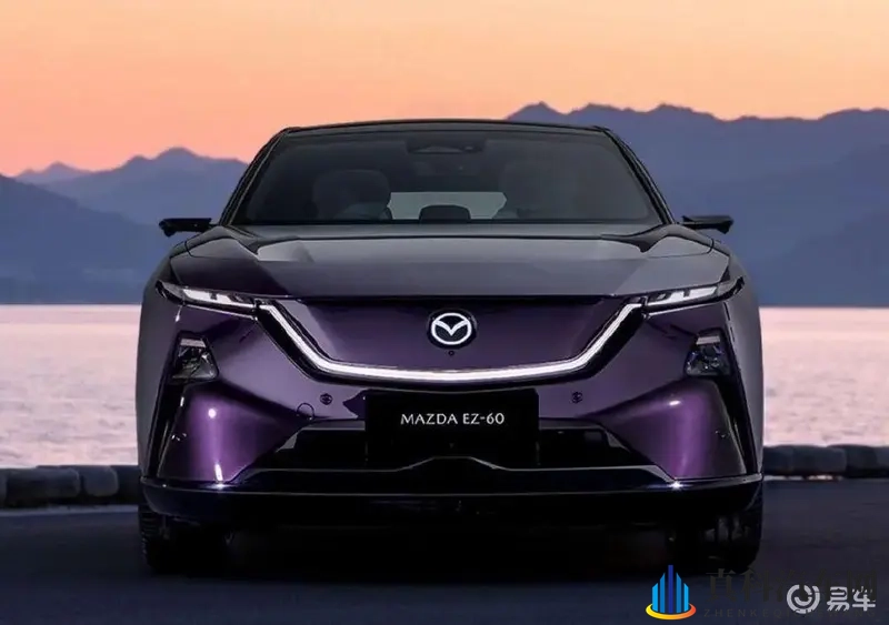 我和小 在车上后坐小杰:汽车内饰设计:打造个性化舒适驾驶空间-1