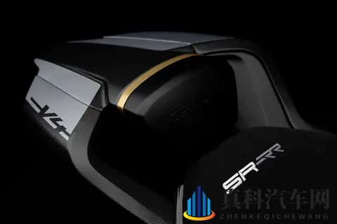 图集：搭载 V4 发动机，春风摩托 SR-RR 原型概念车-1