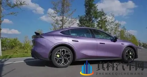 深蓝L06预售价1399万起，法拉利同款悬架与激光雷达成亮点-1