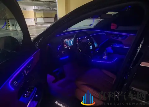 奔驰价格“大跳水”!E级降幅达到1298万,一个月卖出13103台-2