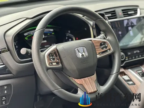 黄色污：爱车颜值危机,这些污渍正在悄悄毁掉你的车-1