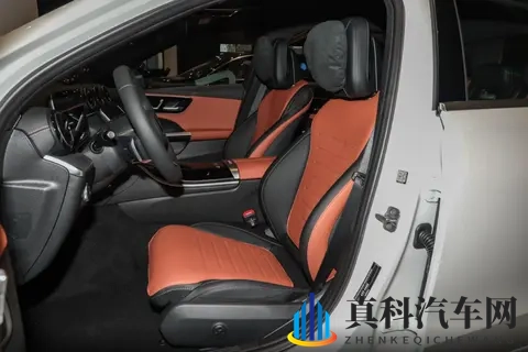 入门车型竟然最值得选?奔驰C级彰显豪华品质,标配15T发动机-3