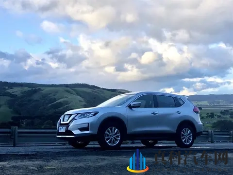 全新日产奇骏正式亮相,外观大变样,内饰升级,新增15T插混动力-3