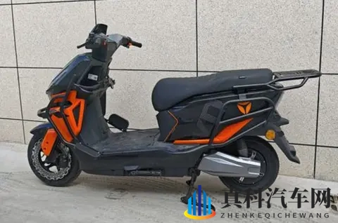 继台铃之后，雅迪也发布钠电池电动摩托车，冬天续航里程不再减少-3