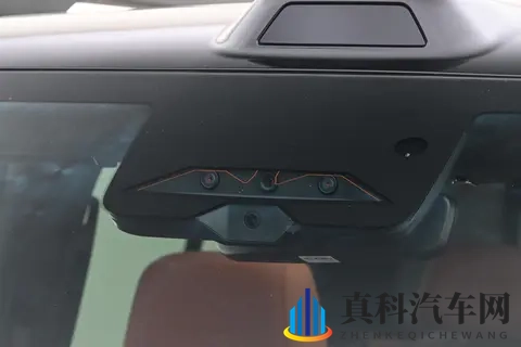 比亚迪方程豹钛7：1798万起，空间大、续航长，还省油？-3