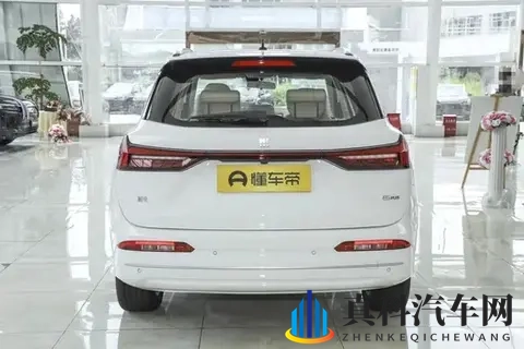 1398万元起！230km超长续航+四驱，这款插混SUV很适合家用-3