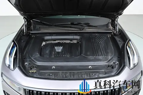 试驾2026款领克09，驾驶操控不输我的国产新能源SUV-2