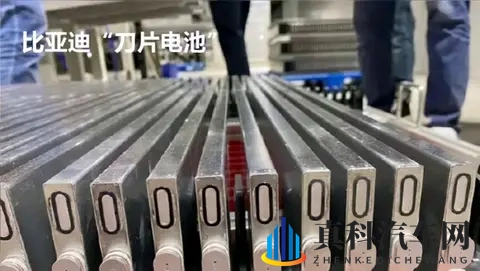 为什么比亚迪汉L用的是磷酸铁锂电池,而不是三元锂?-1