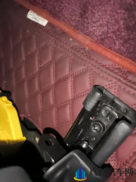 235万!准新一手宝马3系,驾驭运动激情-3