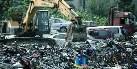 一边光盘打卡,一边13年报废:我们的节俭,为何只盯餐桌?-3