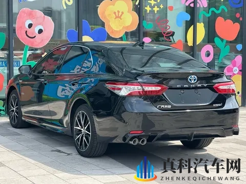 13万多拿下省油王？22年上牌丰田凯美瑞双擎值不值？-3