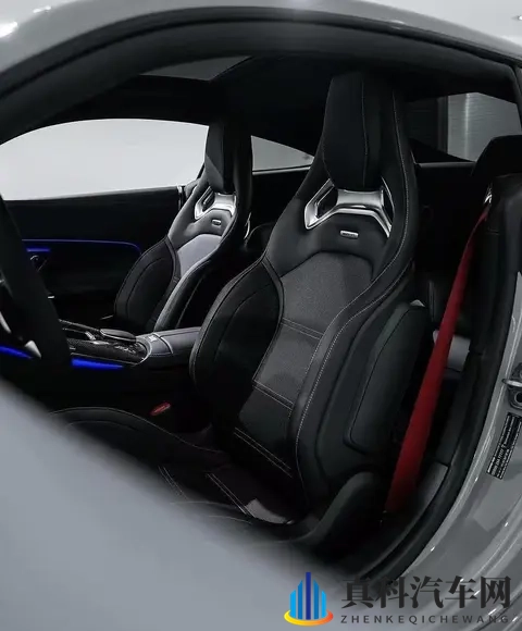 AMG GT 63涨价了,配置却砍了手势控制,这车到底值不值?-3