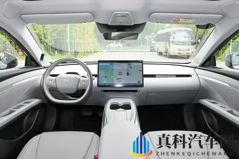 年轻人第一台家轿，买小鹏MONA M03还是长安启源A06？-3