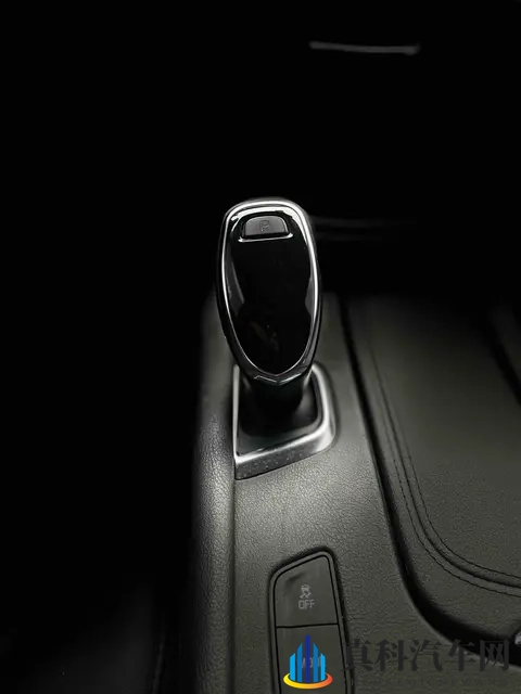 十年老友忍痛割爱，10万拿下18年一手凯迪拉克XT5！-3