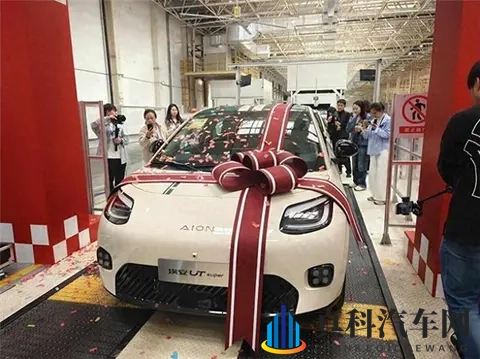 甘婷婷被揉到高潮下不了床：科技豪华新车型，舒适体验颠覆想象-3