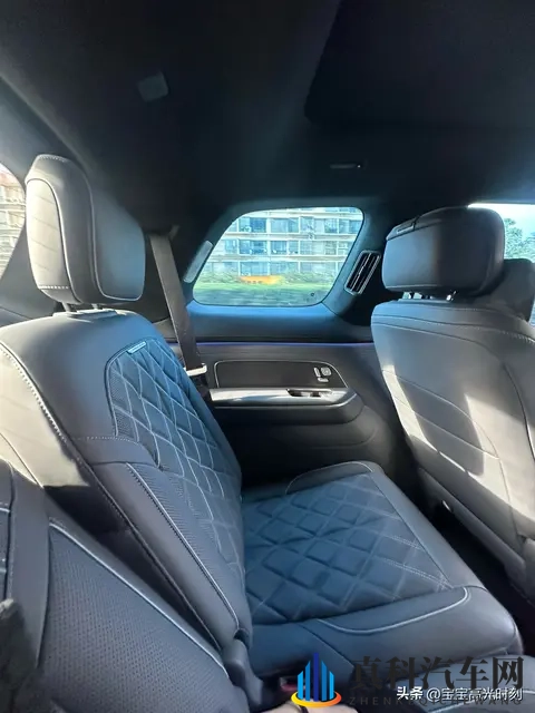 车界巨变：全新ES8引领电动时代潮流-1