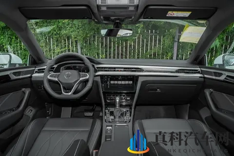 2025款大众CC猎装版选购指南:哪款性价比最高?试驾感受全解析-3