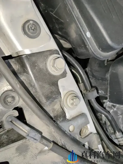 V12引擎的绝唱,6万公里二手宝马760Li,圆梦趁现在-2