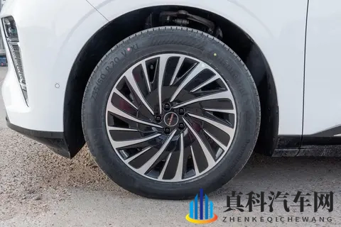 都说车是移动的家?这台星纪元ET把豪华、安全都给咱备齐了-3