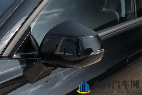 蒙迪欧：合资B级车新标杆！20T+8AT，L2级辅助驾驶，才卖17万？-1