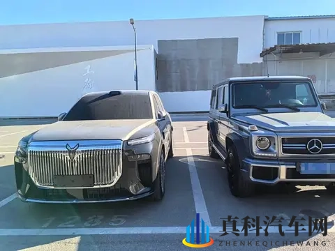 定位大六座插混SUV,和问界M9同级,岚图泰山实车现身-3