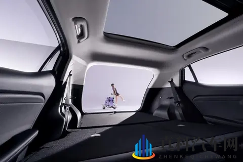 7万级SUV新上市，颜值空间都在线，传祺GS3影速领跑宜昌马拉松-1