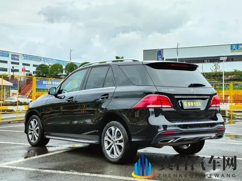 17万多拿下当年落地近80万的奔驰GLE,这性价比!-1