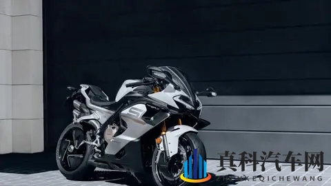 春风750SR到底输哪了?四缸跑车横向对比告诉你答案-2