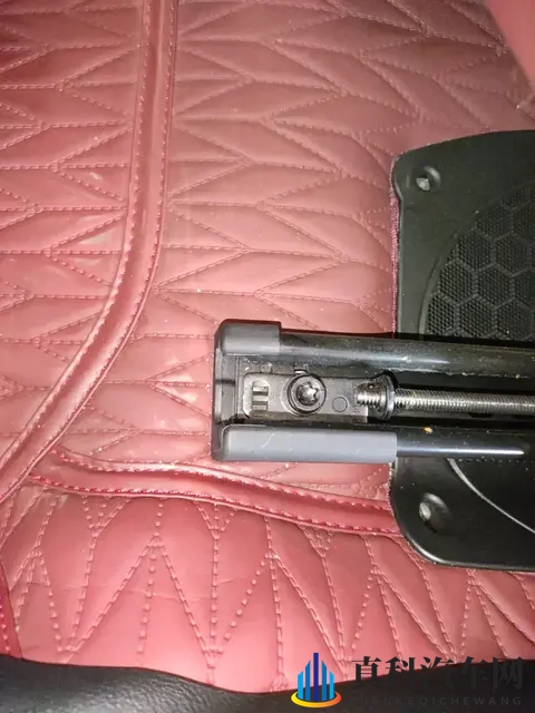 预售价1399万起的深蓝L06对标比亚迪秦L？-1