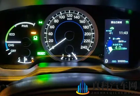 油电混动失宠！老车主王磊怒揭：插混又省又快，谁还当冤大头？-1