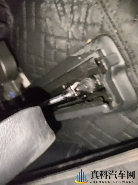 准新奔驰GLC：7千公里，37万拿下，都市精英新座驾！-2