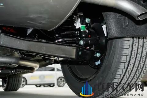 30岁小伙推荐捷途山海L7 PLUS，家用露营两不误！-2