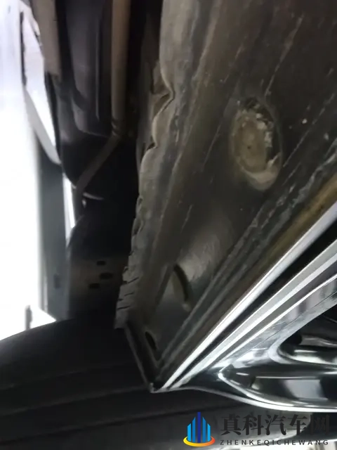 2018款丰田汉兰达,10万公里一手车,家用七座SUV好选择-3