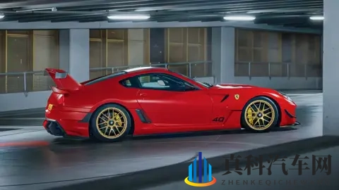 有人将法拉利V12超跑打造成赛车-1