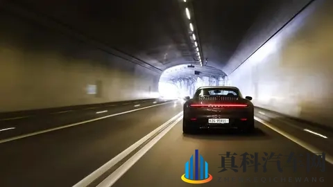 保时捷申请“隧道模式”专利 可一键切换激情_静谧模式-1