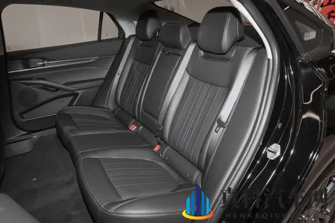 预算15万买合资B级车,蒙迪欧是实力派,还是性价比之选?-2