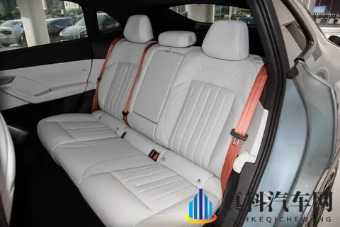 25万级纯电SUV，续航740km，配置拉满，乐道L60了解一下-1