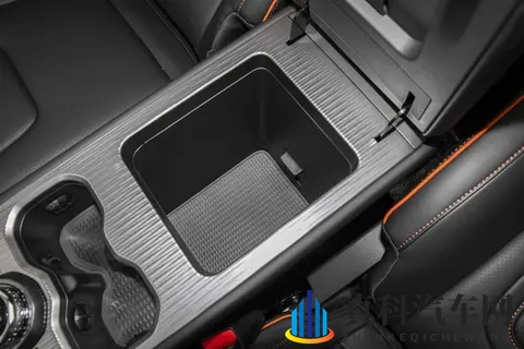 深度体验捷途山海T1:全能四驱方盒子,15万级四驱探索家-3