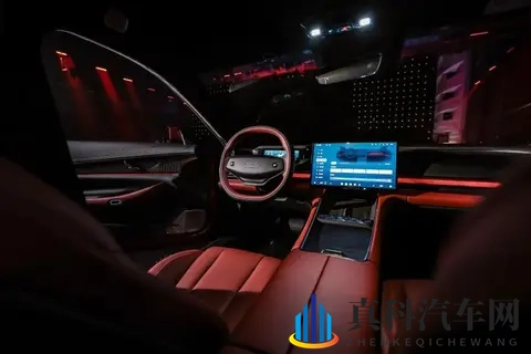 25万预算必看！三款新能源中大型轿车推荐 有一款智驾天花板-1