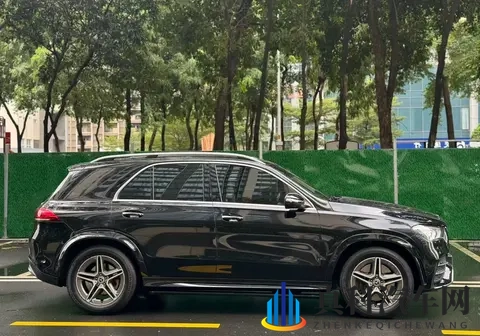 20款奔驰GLE450，三年折损近半，39万多开回家香不香？-1