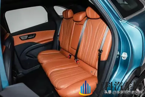 奇瑞王炸！双脸瑞虎8预售1059万起，这配置对手看完都发愁-3