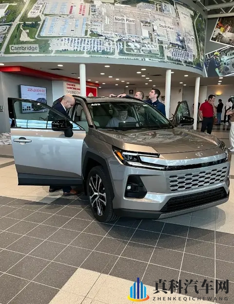 第六代RAV4全球首秀！看到外观，引起网友热议-1