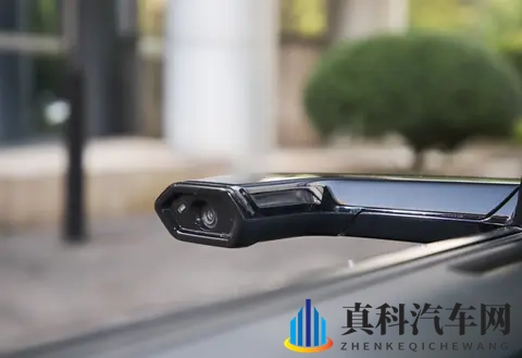 阿维塔12 2026款:配置实打实升级,用车体验有提升-1