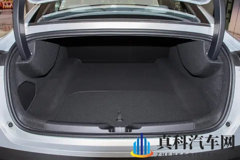 15万级中型车，满配才叫真智能！深度体验深蓝L06-2