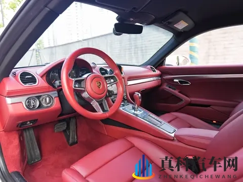 美女不穿衣服软件：揭秘私密服饰展示应用-1