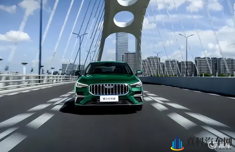 吉利帝豪预售6.9万起，A+级大空间，4.8米车长，2.75米轴距-1