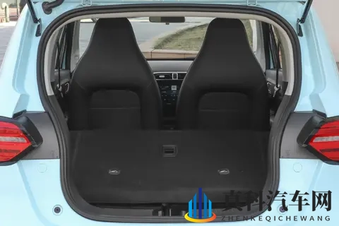 5 万级纯电家用车怎么选？零跑 T03 实测解析，帮年轻家庭精打细算-2