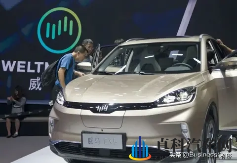 年轻人开始爱买“烂尾车”？-1